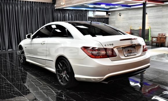 ซื้อ รถมือสอง Mercedes-Benz E-Classe ขาว รถยนต์ ใน %{เมือง} ใน กรุงเทพมหานคร ซื้อ รถมือสอง Mercedes-Benz E-Classe ขาว รถยนต์ ใน %{เมือง} ใน กรุงเทพมหานคร