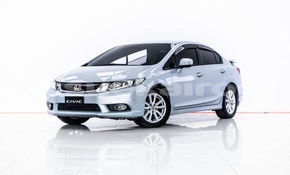 ซื้อ รถมือสอง Honda Civic อื่น ๆ รถยนต์ ใน %{เมือง} ใน กรุงเทพมหานคร
