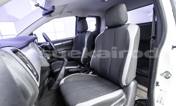 Buy Used Chevrolet Colorado White Car in Bangkok in Bangkok Buy Used Chevrolet Colorado White Car in Bangkok in Bangkok