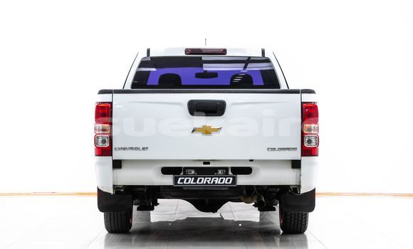 Buy Used Chevrolet Colorado White Car in Bangkok in Bangkok Buy Used Chevrolet Colorado White Car in Bangkok in Bangkok