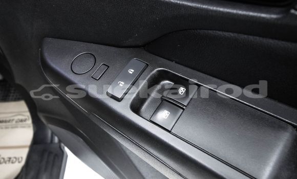 Buy Used Chevrolet Colorado White Car in Bangkok in Bangkok Buy Used Chevrolet Colorado White Car in Bangkok in Bangkok