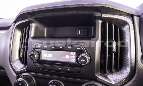 Buy Used Chevrolet Colorado White Car in Bangkok in Bangkok Buy Used Chevrolet Colorado White Car in Bangkok in Bangkok