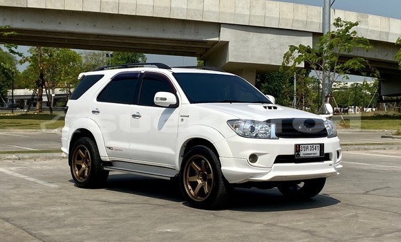 Buy Used Toyota Fortuner White Car in Bangkok in Bangkok Buy Used Toyota Fortuner White Car in Bangkok in Bangkok