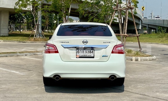 Buy Used Nissan Teana White Car in Bangkok in Bangkok Buy Used Nissan Teana White Car in Bangkok in Bangkok