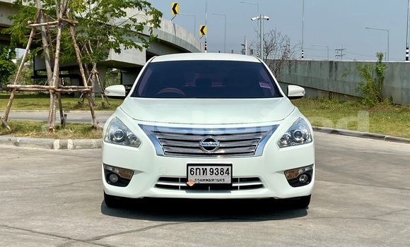 Buy Used Nissan Teana White Car in Bangkok in Bangkok Buy Used Nissan Teana White Car in Bangkok in Bangkok