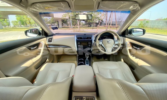 Buy Used Nissan Teana White Car in Bangkok in Bangkok Buy Used Nissan Teana White Car in Bangkok in Bangkok