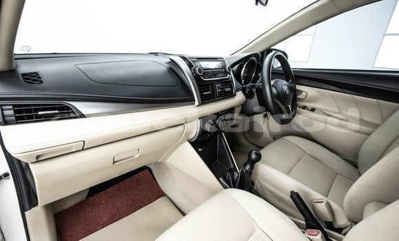 ซื้อ รถมือสอง Toyota Vios ขาว รถยนต์ ใน %{เมือง} ใน กรุงเทพมหานคร ซื้อ รถมือสอง Toyota Vios ขาว รถยนต์ ใน %{เมือง} ใน กรุงเทพมหานคร