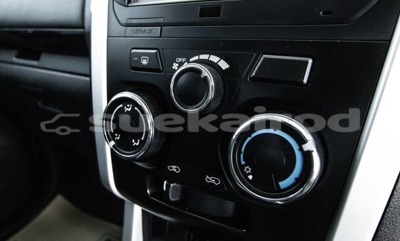 Buy Used Isuzu D-Max White Car in Bangkok in Bangkok Buy Used Isuzu D-Max White Car in Bangkok in Bangkok