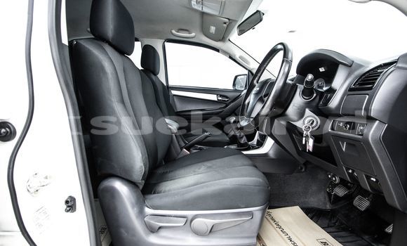 Buy Used Isuzu D-Max White Car in Bangkok in Bangkok Buy Used Isuzu D-Max White Car in Bangkok in Bangkok