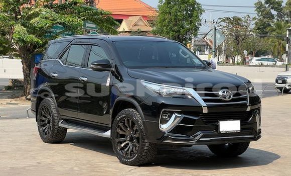 ซื้อ รถมือสอง Toyota Fortuner สีดำ รถยนต์ ใน %{เมือง} ใน กรุงเทพมหานคร