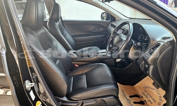 ซื้อ รถมือสอง Honda HR-V สีดำ รถยนต์ ใน %{เมือง} ใน กรุงเทพมหานคร ซื้อ รถมือสอง Honda HR-V สีดำ รถยนต์ ใน %{เมือง} ใน กรุงเทพมหานคร