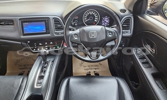 ซื้อ รถมือสอง Honda HR-V สีดำ รถยนต์ ใน %{เมือง} ใน กรุงเทพมหานคร ซื้อ รถมือสอง Honda HR-V สีดำ รถยนต์ ใน %{เมือง} ใน กรุงเทพมหานคร