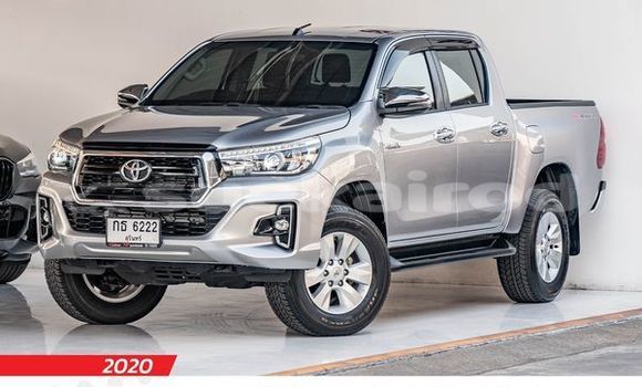 Buy Used Toyota Hiluxe Revo Silver Car in Bangkok in Bangkok