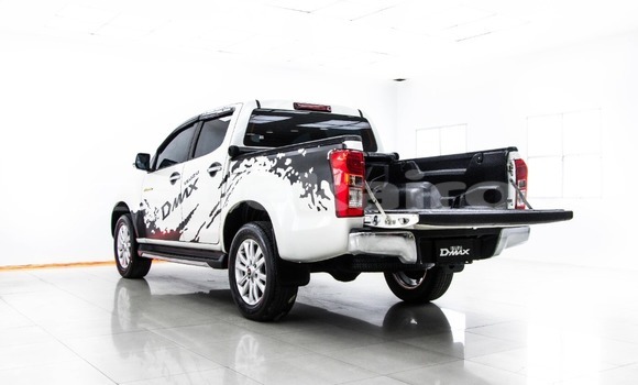 ซื้อ รถมือสอง Isuzu D–MAX ขาว รถยนต์ ใน %{เมือง} ใน กรุงเทพมหานคร ซื้อ รถมือสอง Isuzu D–MAX ขาว รถยนต์ ใน %{เมือง} ใน กรุงเทพมหานคร