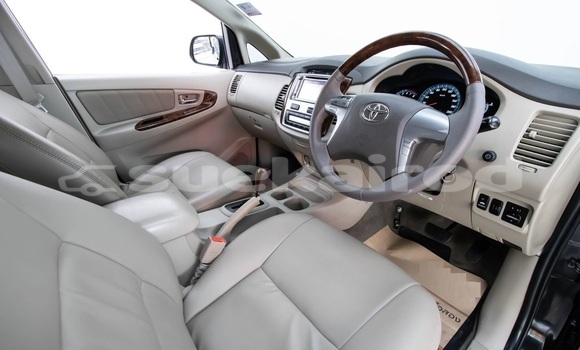 ซื้อ รถมือสอง Toyota Innova สีดำ รถยนต์ ใน %{เมือง} ใน กรุงเทพมหานคร ซื้อ รถมือสอง Toyota Innova สีดำ รถยนต์ ใน %{เมือง} ใน กรุงเทพมหานคร