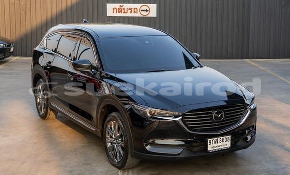 ซื้อ รถมือสอง Mazda CX-8 สีดำ รถยนต์ ใน %{เมือง} ใน กรุงเทพมหานคร