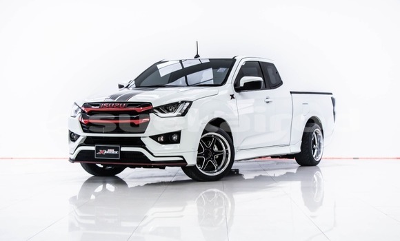 Buy Used Isuzu D-Max White Car in Bangkok in Bangkok