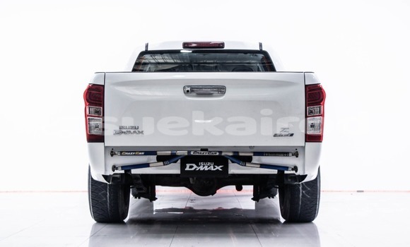 Buy Used Isuzu D-Max White Car in Bangkok in Bangkok Buy Used Isuzu D-Max White Car in Bangkok in Bangkok