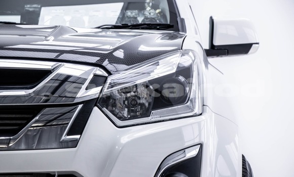 Buy Used Isuzu D-Max White Car in Bangkok in Bangkok Buy Used Isuzu D-Max White Car in Bangkok in Bangkok