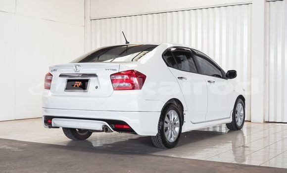 Buy Used Honda City White Car in Bangkok in Bangkok Buy Used Honda City White Car in Bangkok in Bangkok