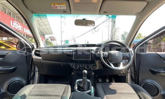 ซื้อ รถมือสอง Toyota Hiluxe Revo เงิน รถยนต์ ใน %{เมือง} ใน กรุงเทพมหานคร ซื้อ รถมือสอง Toyota Hiluxe Revo เงิน รถยนต์ ใน %{เมือง} ใน กรุงเทพมหานคร