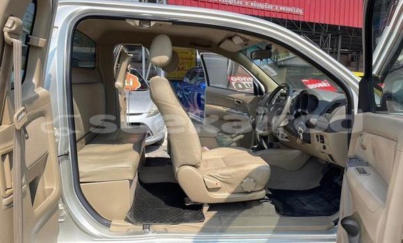 ซื้อ รถมือสอง Toyota Hiluxe VIGO เงิน รถยนต์ ใน %{เมือง} ใน กรุงเทพมหานคร ซื้อ รถมือสอง Toyota Hiluxe VIGO เงิน รถยนต์ ใน %{เมือง} ใน กรุงเทพมหานคร