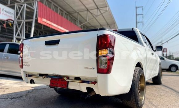 ซื้อ รถมือสอง Isuzu D-Max ขาว รถยนต์ ใน %{เมือง} ใน กรุงเทพมหานคร ซื้อ รถมือสอง Isuzu D-Max ขาว รถยนต์ ใน %{เมือง} ใน กรุงเทพมหานคร