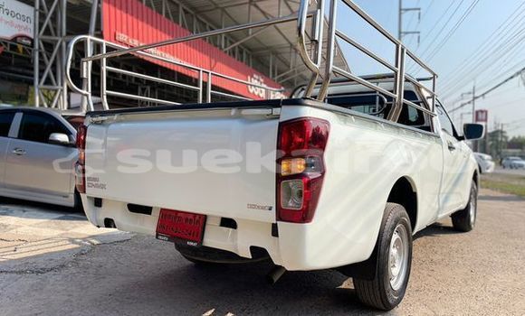 ซื้อ รถมือสอง Isuzu D-Max ขาว รถยนต์ ใน %{เมือง} ใน หนองบัวลำภู ซื้อ รถมือสอง Isuzu D-Max ขาว รถยนต์ ใน %{เมือง} ใน หนองบัวลำภู