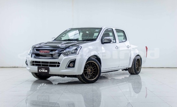 Buy Used Isuzu D-Max White Car in Bangkok in Bangkok