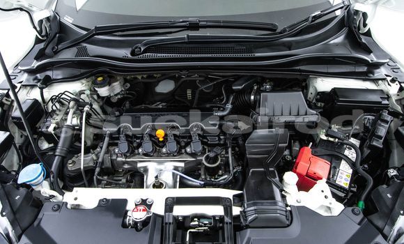 Buy Used Honda HR-V White Car in Bangkok in Bangkok Buy Used Honda HR-V White Car in Bangkok in Bangkok