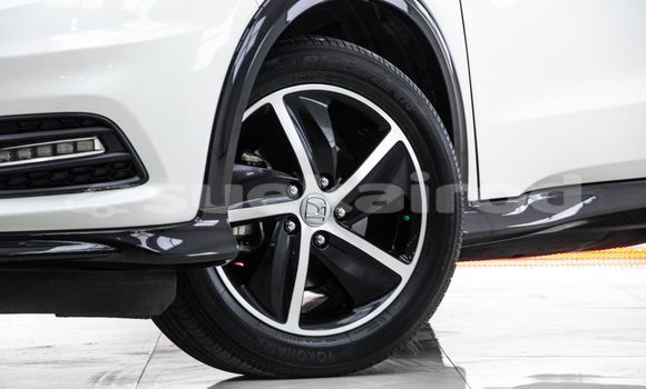 Buy Used Honda HR-V White Car in Bangkok in Bangkok Buy Used Honda HR-V White Car in Bangkok in Bangkok