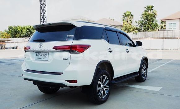 ซื้อ รถมือสอง Toyota Fortuner ขาว รถยนต์ ใน %{เมือง} ใน กรุงเทพมหานคร ซื้อ รถมือสอง Toyota Fortuner ขาว รถยนต์ ใน %{เมือง} ใน กรุงเทพมหานคร