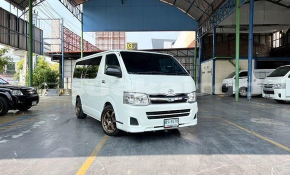 ซื้อ รถมือสอง Toyota Hiace ขาว รถยนต์ ใน %{เมือง} ใน กรุงเทพมหานคร ซื้อ รถมือสอง Toyota Hiace ขาว รถยนต์ ใน %{เมือง} ใน กรุงเทพมหานคร