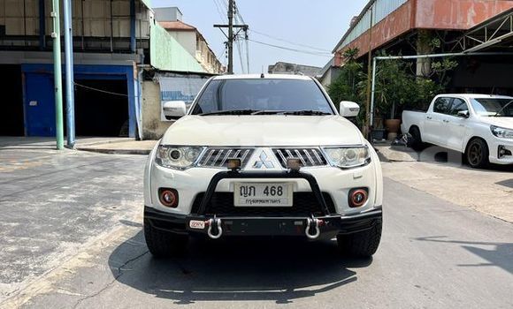 ซื้อ รถมือสอง Mitsubishi Pajero Sport ขาว รถยนต์ ใน %{เมือง} ใน กรุงเทพมหานคร ซื้อ รถมือสอง Mitsubishi Pajero Sport ขาว รถยนต์ ใน %{เมือง} ใน กรุงเทพมหานคร