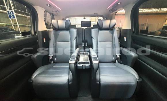Buy Used Toyota Vellfire White Car in Bangkok in Bangkok Buy Used Toyota Vellfire White Car in Bangkok in Bangkok