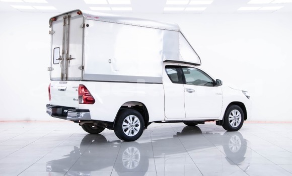 ซื้อ รถมือสอง Toyota Hiluxe Revo ขาว รถยนต์ ใน %{เมือง} ใน กรุงเทพมหานคร ซื้อ รถมือสอง Toyota Hiluxe Revo ขาว รถยนต์ ใน %{เมือง} ใน กรุงเทพมหานคร