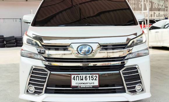 Buy Used Toyota Vellfire White Car in Bangkok in Bangkok Buy Used Toyota Vellfire White Car in Bangkok in Bangkok