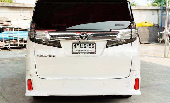 Buy Used Toyota Vellfire White Car in Bangkok in Bangkok Buy Used Toyota Vellfire White Car in Bangkok in Bangkok