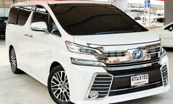 Buy Used Toyota Vellfire White Car in Bangkok in Bangkok Buy Used Toyota Vellfire White Car in Bangkok in Bangkok