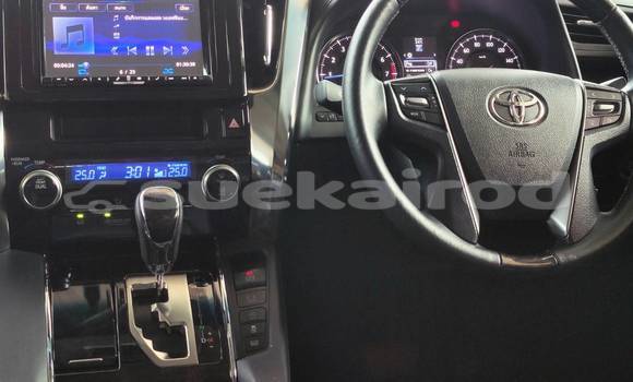 Buy Used Toyota Vellfire White Car in Bangkok in Bangkok Buy Used Toyota Vellfire White Car in Bangkok in Bangkok