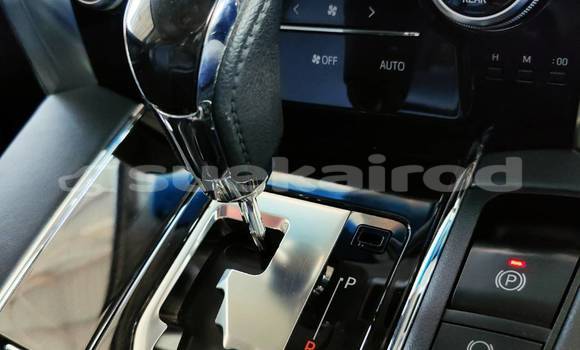 Buy Used Toyota Vellfire White Car in Bangkok in Bangkok Buy Used Toyota Vellfire White Car in Bangkok in Bangkok