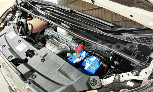 Buy Used Toyota Vellfire White Car in Bangkok in Bangkok Buy Used Toyota Vellfire White Car in Bangkok in Bangkok