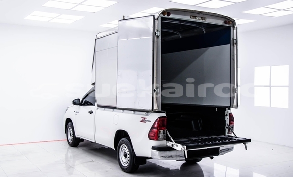 Buy Used Toyota Hiluxe Revo White Car in Bangkok in Bangkok Buy Used Toyota Hiluxe Revo White Car in Bangkok in Bangkok