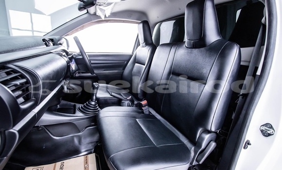 Buy Used Toyota Hiluxe Revo White Car in Bangkok in Bangkok Buy Used Toyota Hiluxe Revo White Car in Bangkok in Bangkok