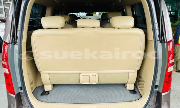 Buy Used Hyundai H1 Brown Car in Bangkok in Bangkok Buy Used Hyundai H1 Brown Car in Bangkok in Bangkok