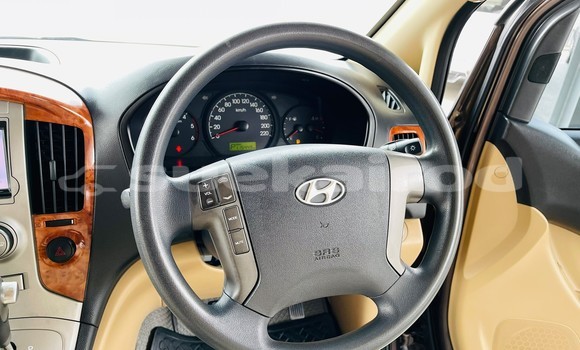 Buy Used Hyundai H1 Brown Car in Bangkok in Bangkok Buy Used Hyundai H1 Brown Car in Bangkok in Bangkok