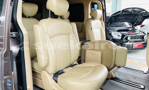 Buy Used Hyundai H1 Brown Car in Bangkok in Bangkok Buy Used Hyundai H1 Brown Car in Bangkok in Bangkok