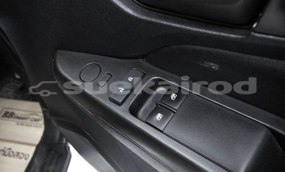 Buy Used Chevrolet Colorado White Car in Bangkok in Bangkok Buy Used Chevrolet Colorado White Car in Bangkok in Bangkok