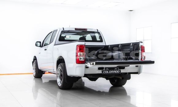 Buy Used Chevrolet Colorado White Car in Bangkok in Bangkok Buy Used Chevrolet Colorado White Car in Bangkok in Bangkok