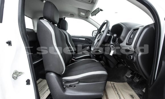 Buy Used Chevrolet Colorado White Car in Bangkok in Bangkok Buy Used Chevrolet Colorado White Car in Bangkok in Bangkok